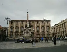 关于卡塔尼亚遭遇连败，战绩垂危的信息