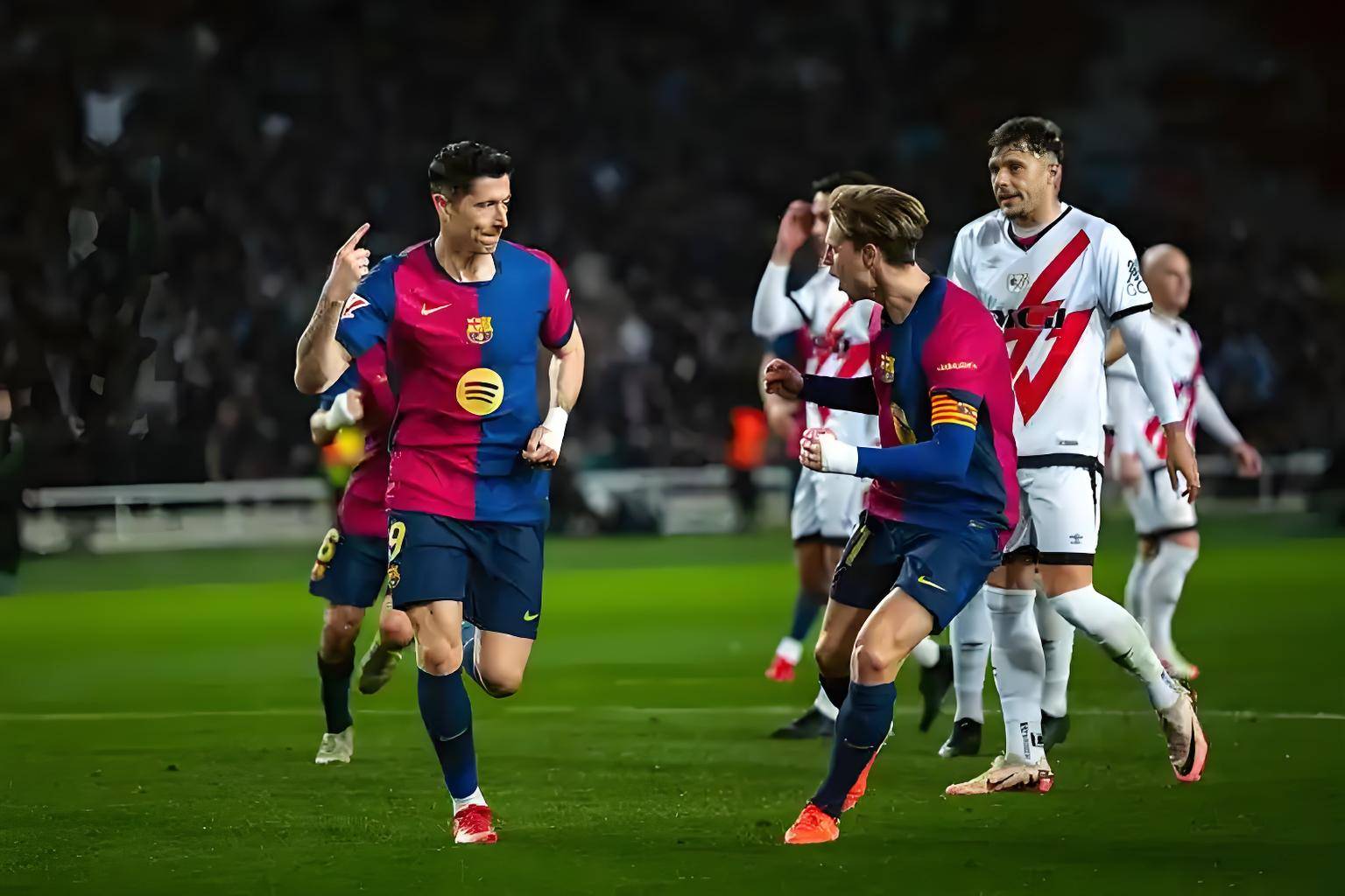 包含维戈塞尔塔客场被挑战，寻求连胜的词条