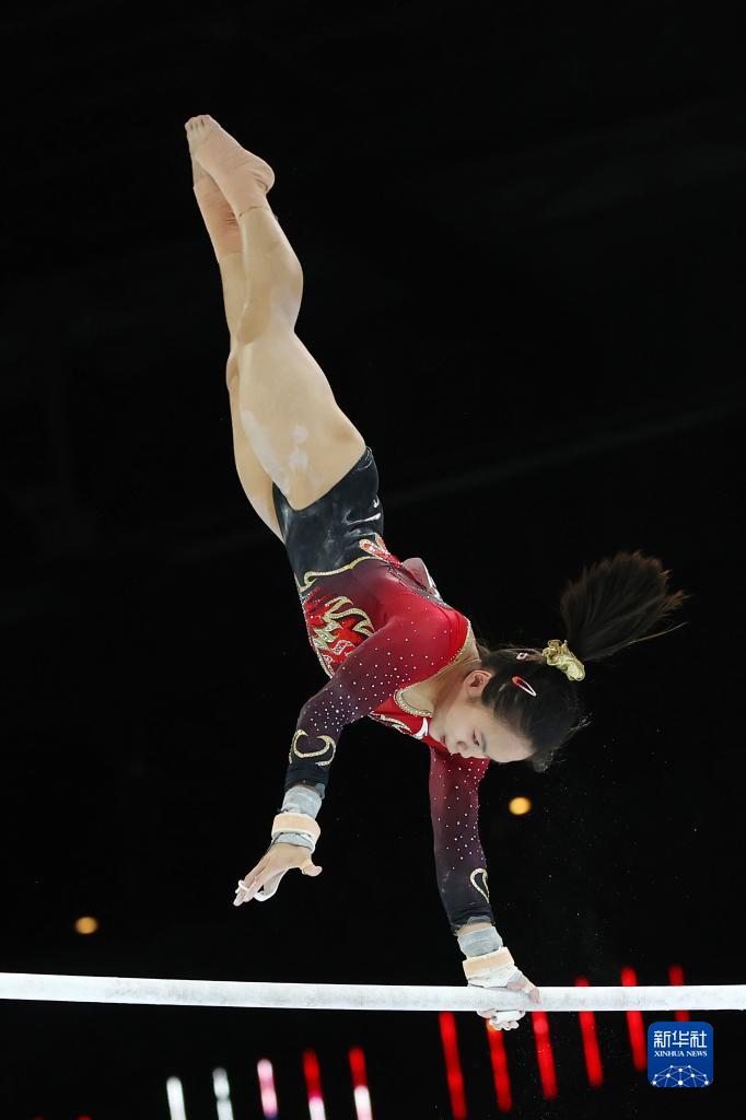 体操比赛中高难度动作惊艳全场的简单介绍 体操比赛中高难度动作惊艳全场的简单介绍
