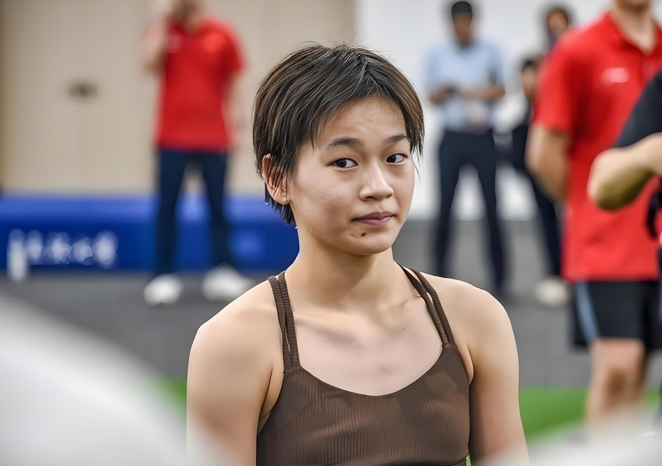 赛场上的精彩瞬间，引发人们热议关注的简单介绍