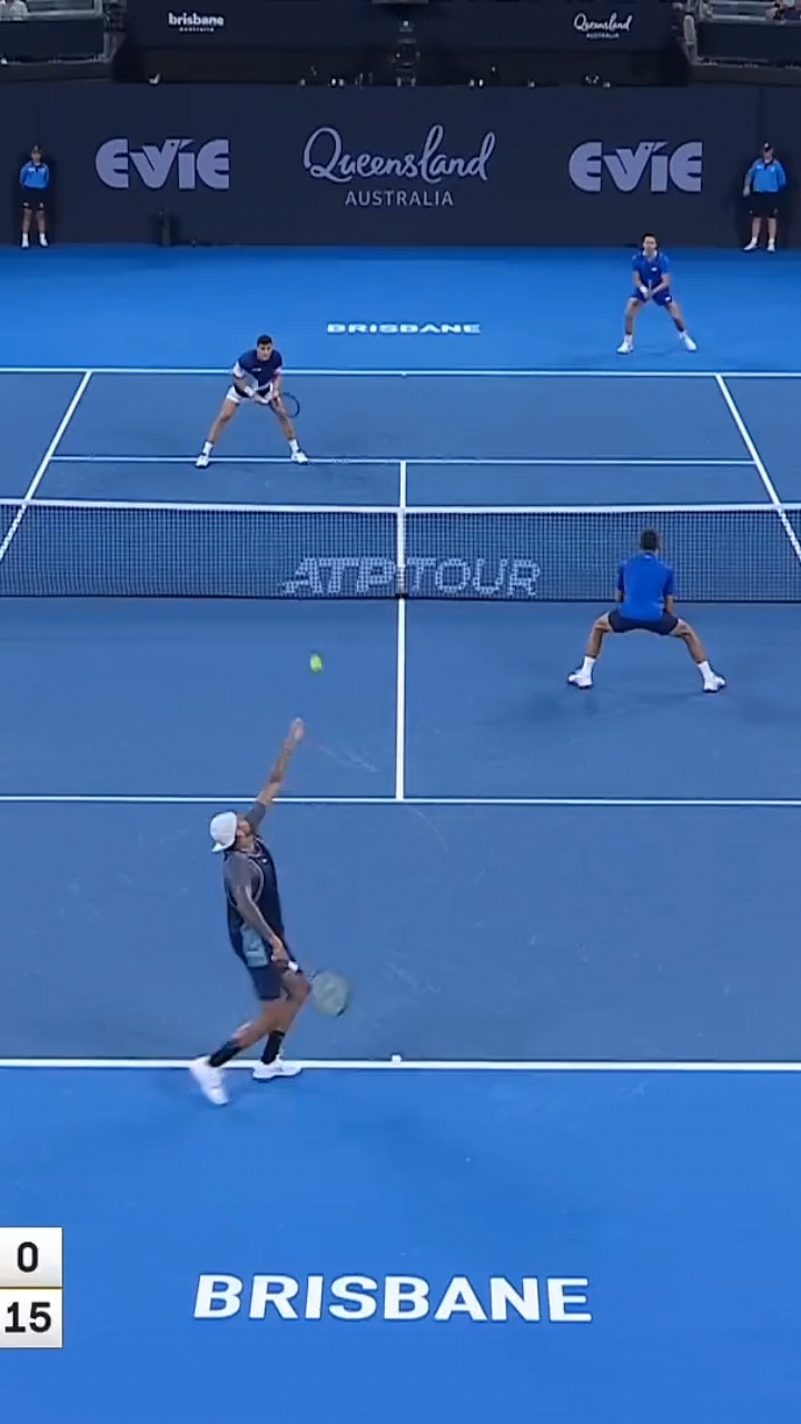 西班牙网球队轻取欧洲网球队，克耶高斯高光表现的简单介绍