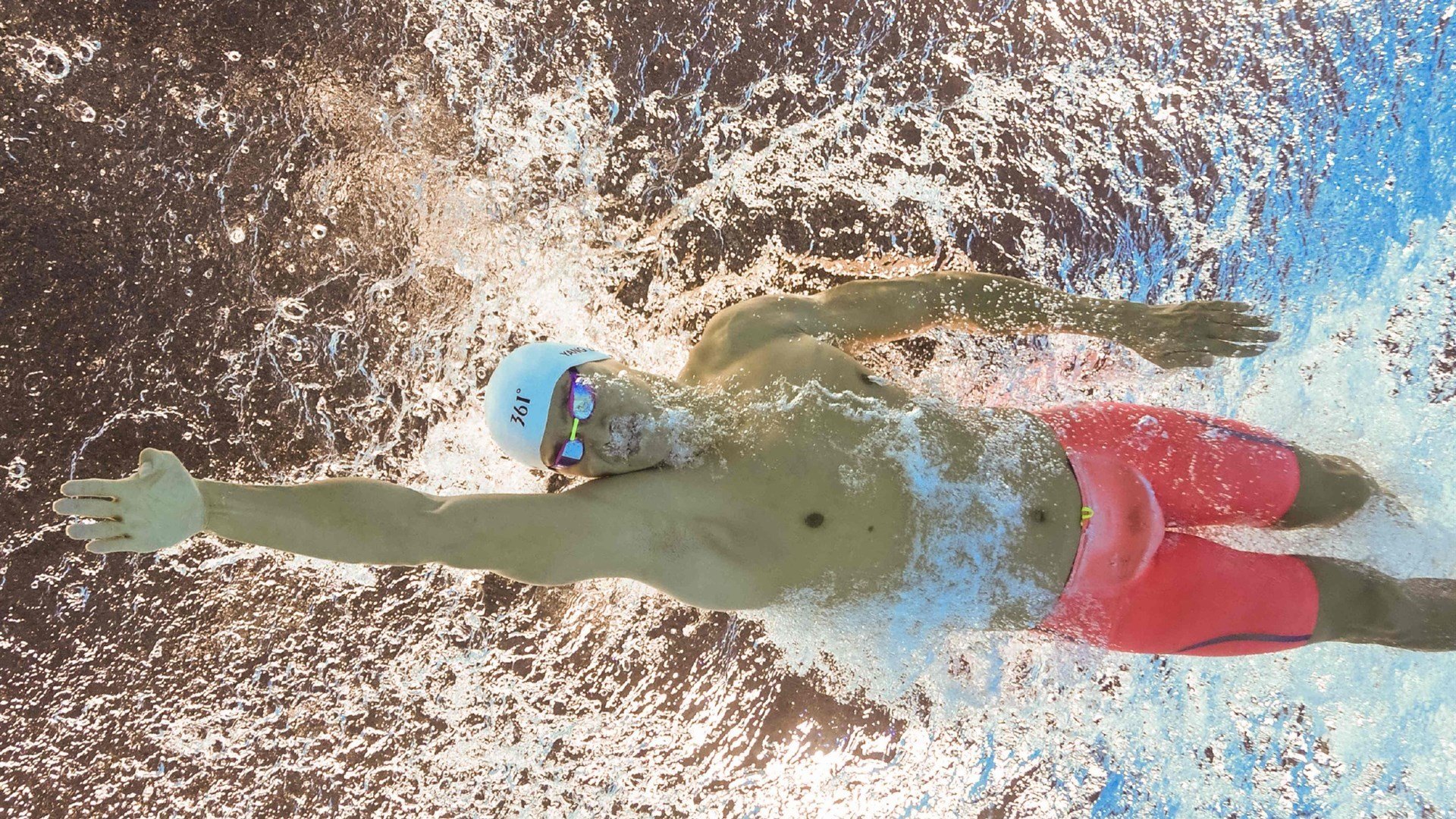 范弗利特之夜,总决赛舞台上的不可阻挡之力