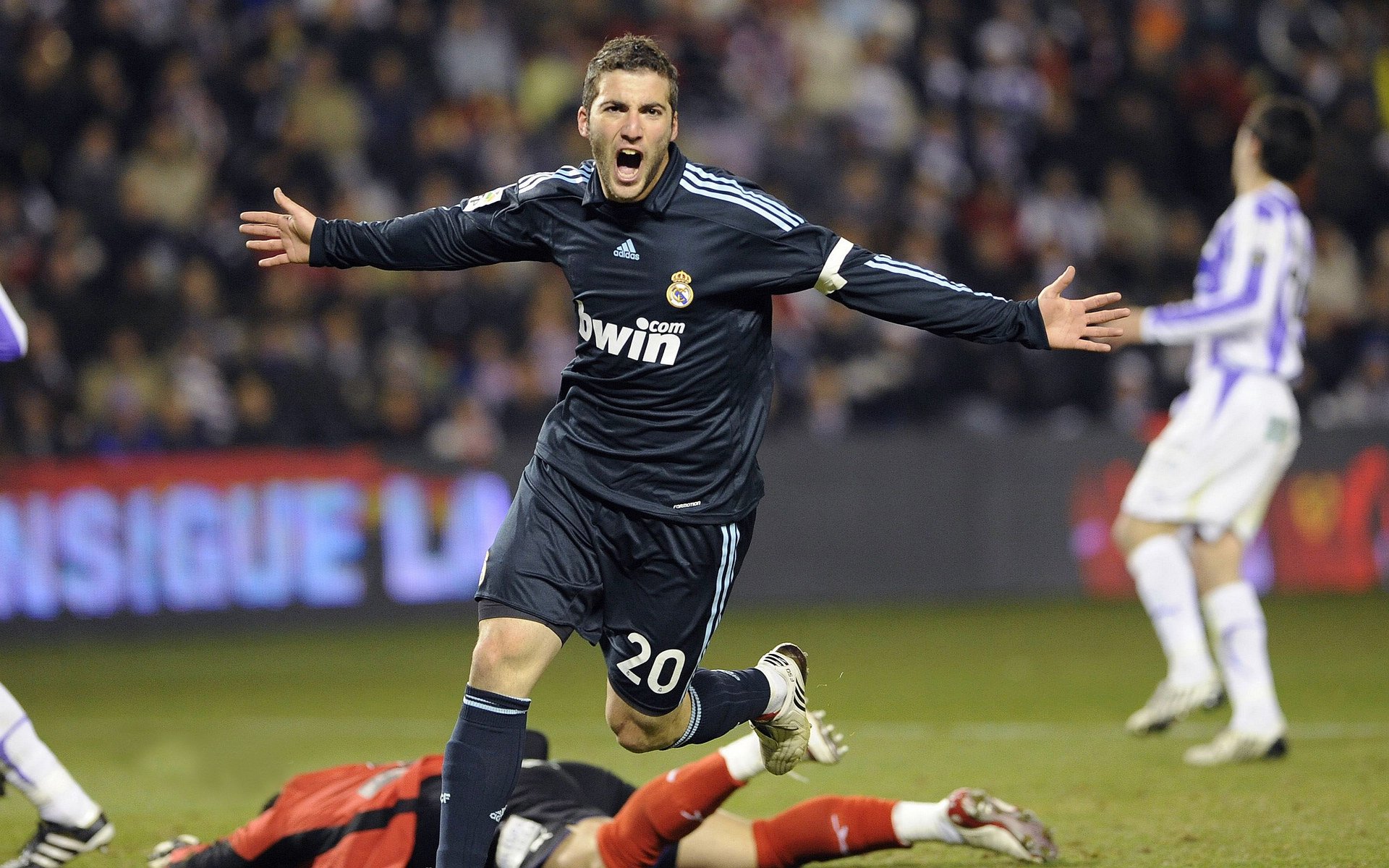 迪亚斯一锤定音，加纳带走哥斯达黎加的关键先生