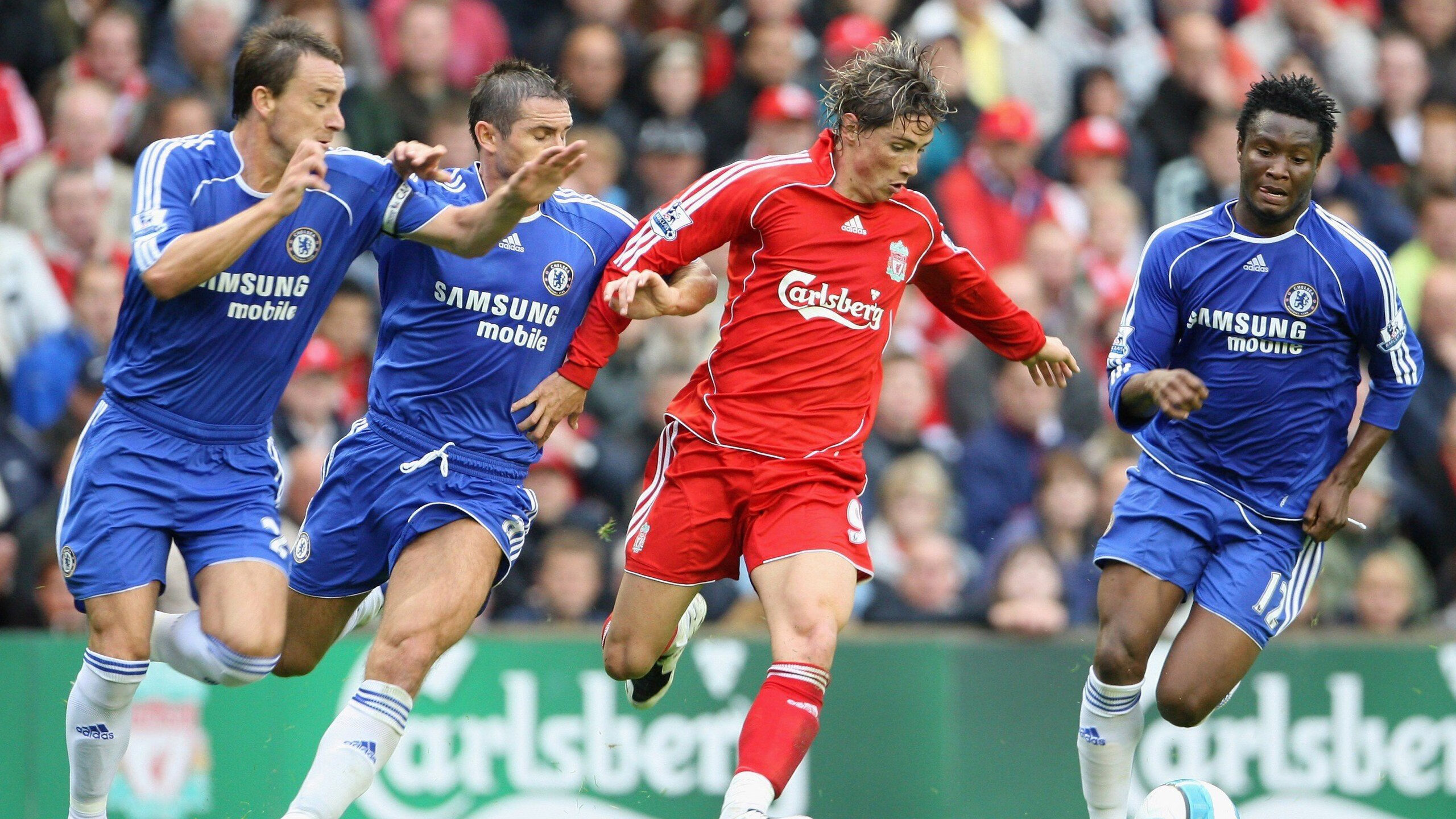 爱游戏-阿斯顿马丁横扫法拉利，拉塞尔扛起全队，银石赛道的绿色奇迹